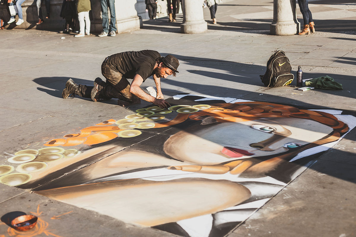 Street Artist @ Trafalgar Square