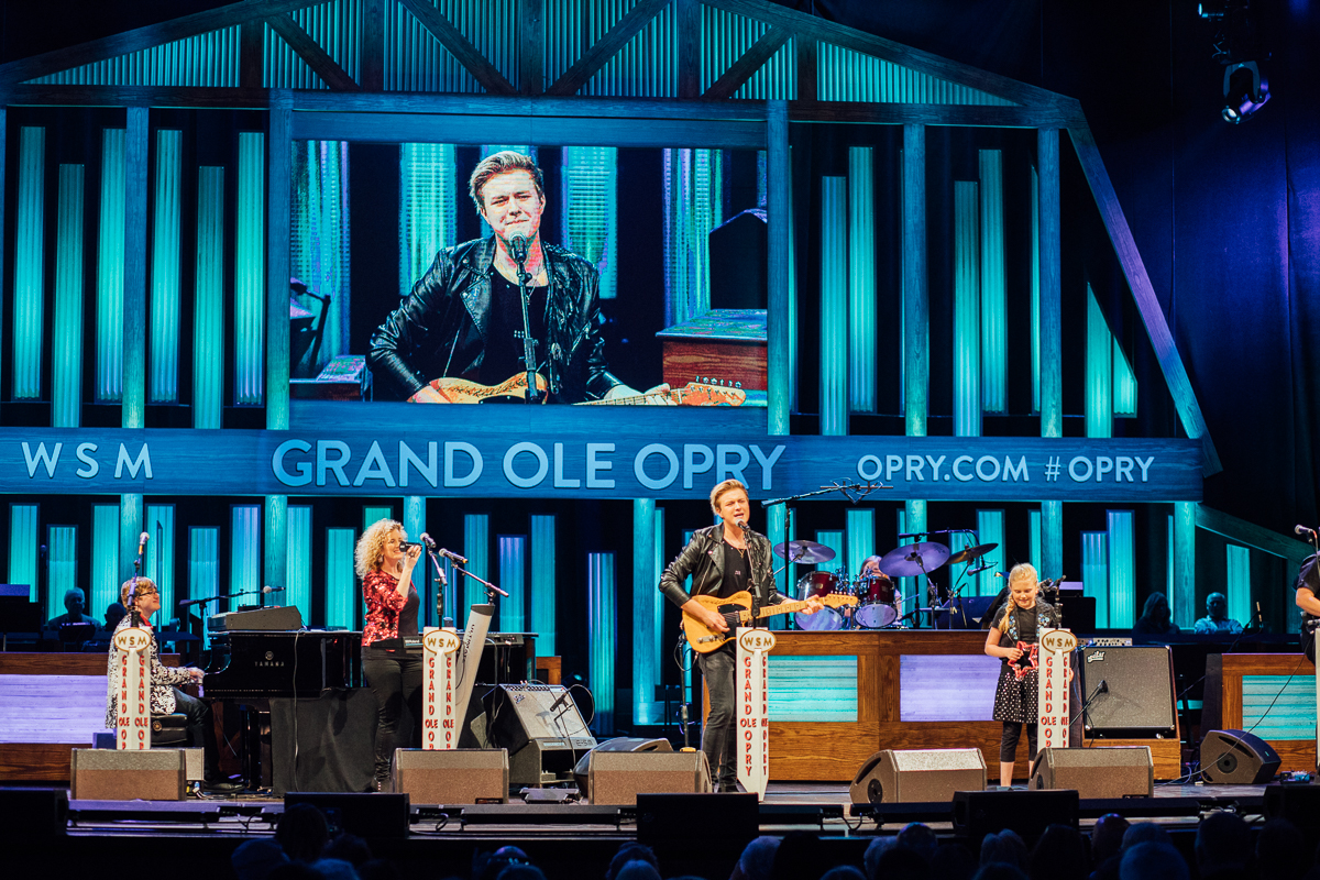 Martin Family Circus på the Grand Ole Opry i Nashville
