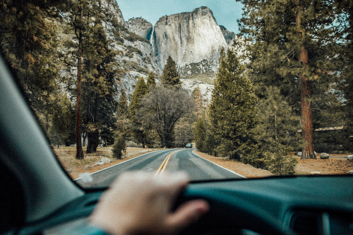 På väg in till Yosemite