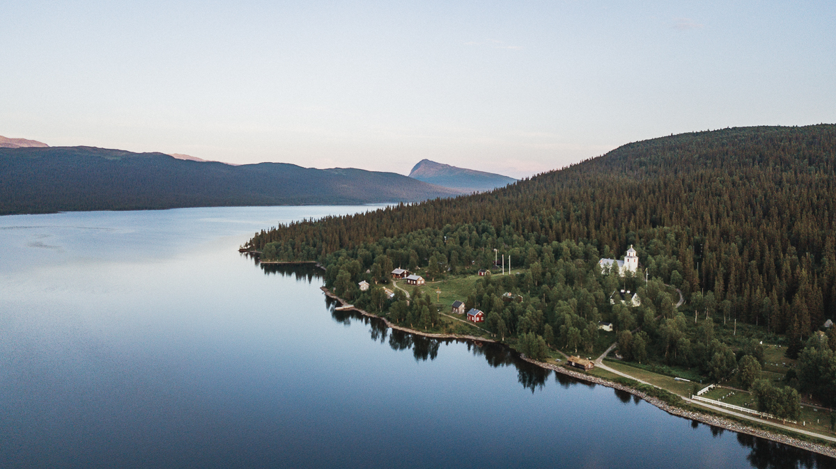 Fatmomakke kyrkstad - Vildmarksvägen