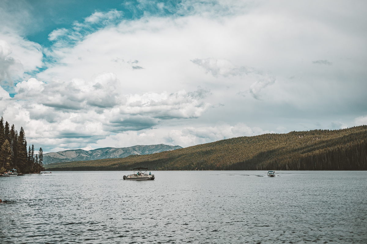 Båttur på Redfish Lake i Stanley, Idaho