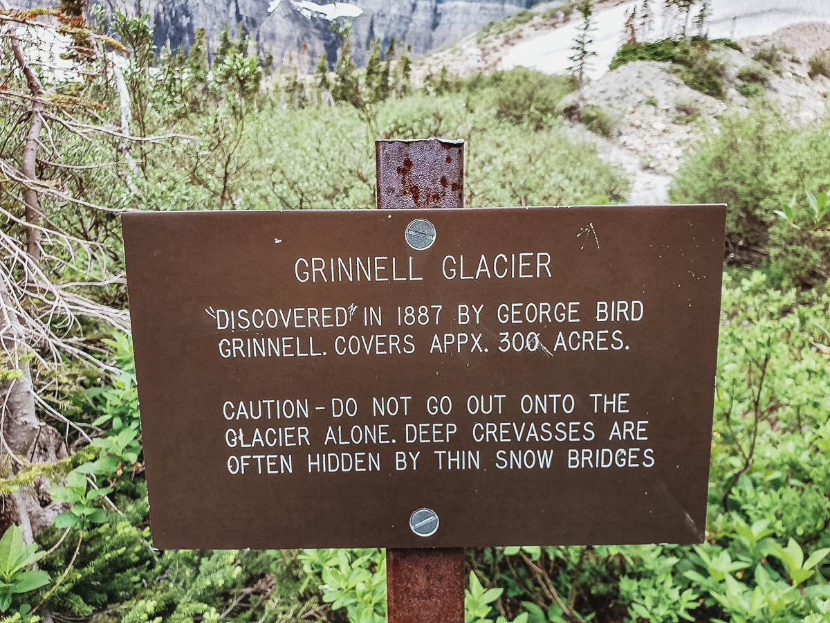Vandring längs Grinnell Glacier Trail i Glacier National Park (Montana)
