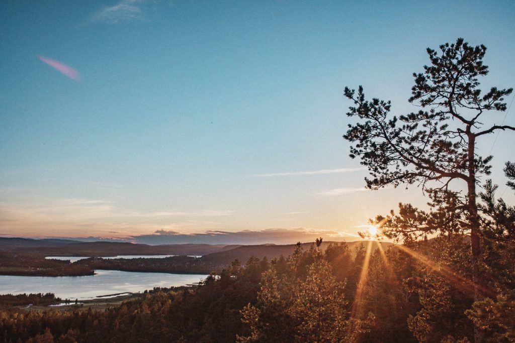 Solnedgång vid Varvsberget i Örnsköldsvik