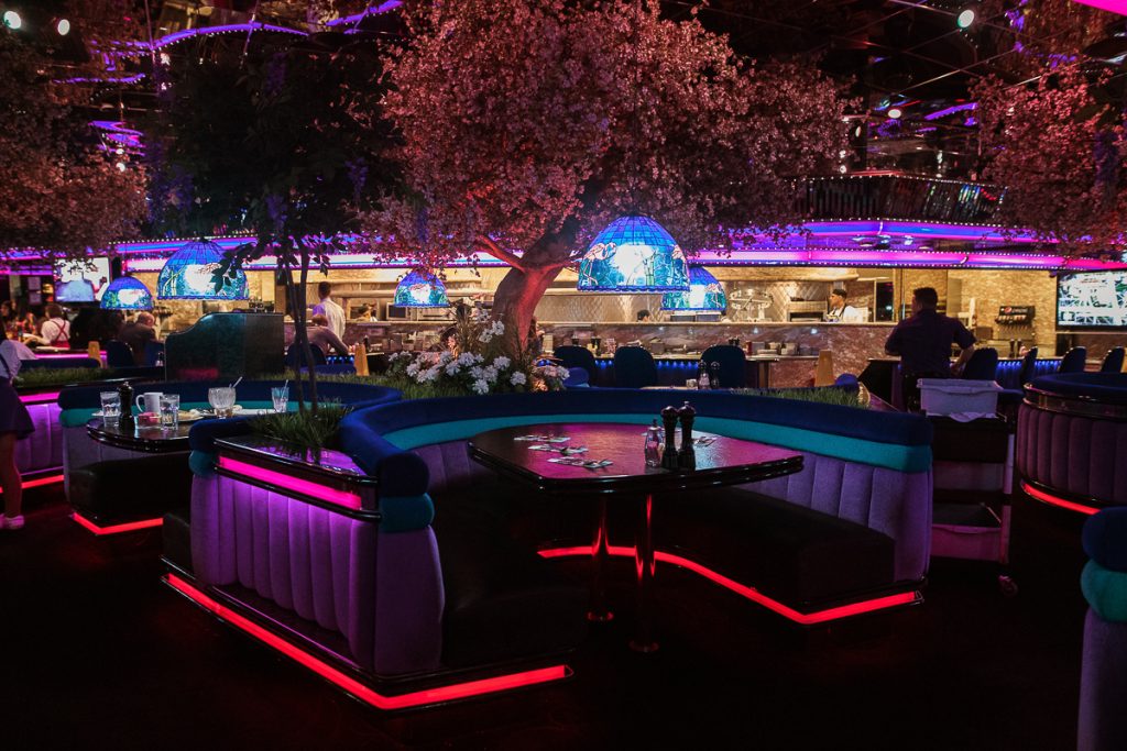 Peppermill Restaurant and Fireside Lounge